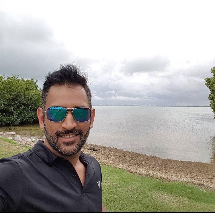महेंद्रसिंह धोनी का इंटरनेशनल क्रिकेट से संन्यास, IPL में खेलते रहेंगे 1 महेंद्रसिंह धोनी का इंटरनेशनल क्रिकेट से संन्यास, Ipl में खेलते रहेंगे | Msd