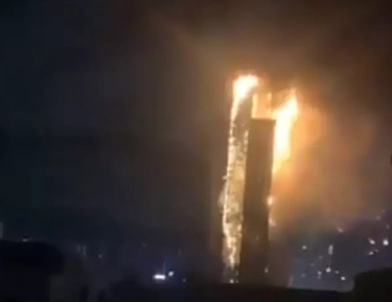 दक्षिण कोरिया के उल्सान में बिल्डिंग में लगी आग, 49 लोग घायल | Korea Building Fire