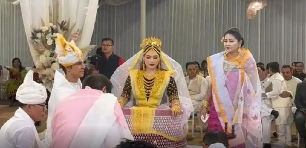 रणदीप हुड्डा, लिन लैशराम ने इंफाल में मणिपुरी रीति रिवाज से रचाई शादी
रणदीप हुड्डा बने दुल्हा, मणिपुरी रीति रिवाज से की एक्ट्रेस लिन से शादी
इंफाल, 29 नवंबर
